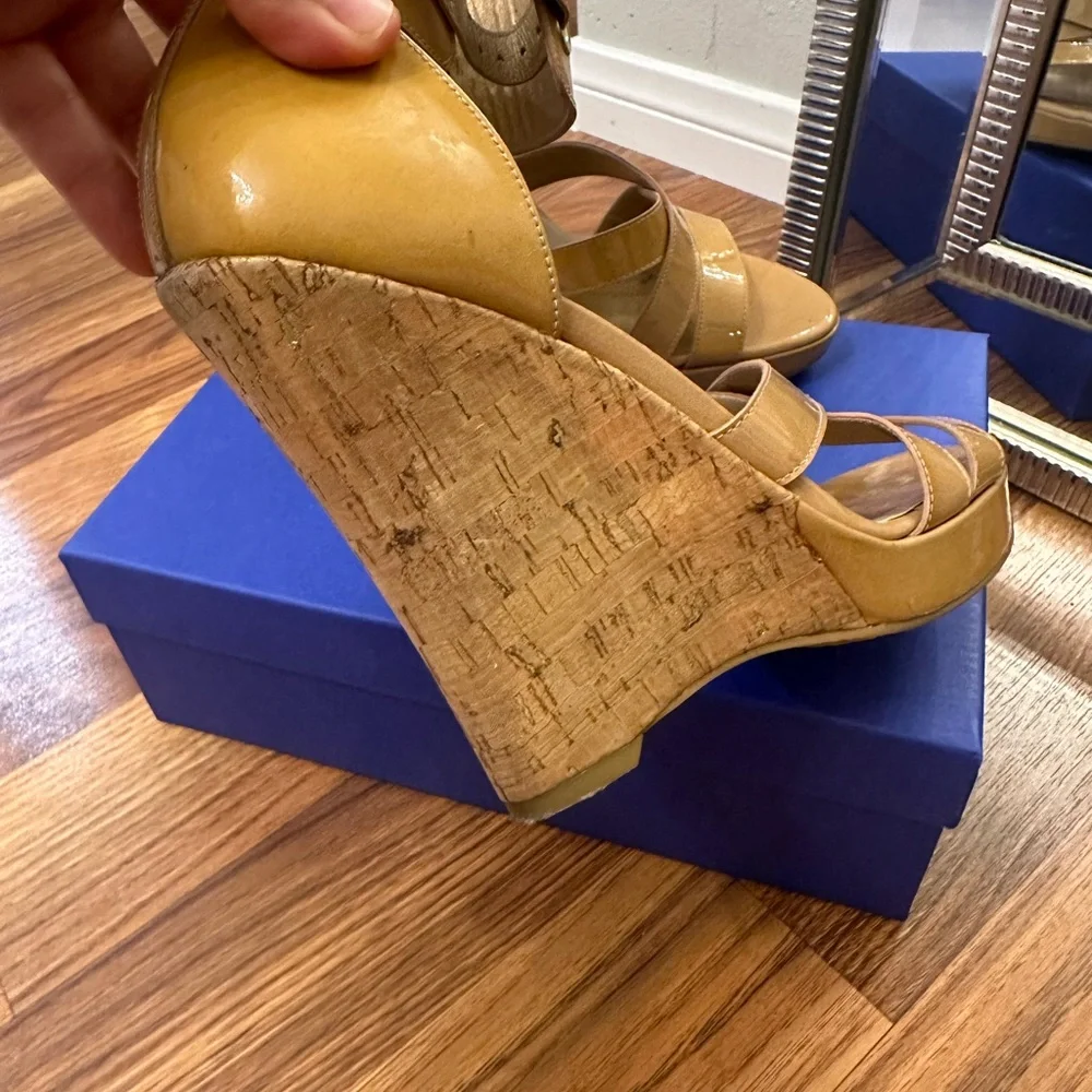 Stuart Weitzman Patent Wedge Sandals - Picture 5 of 7